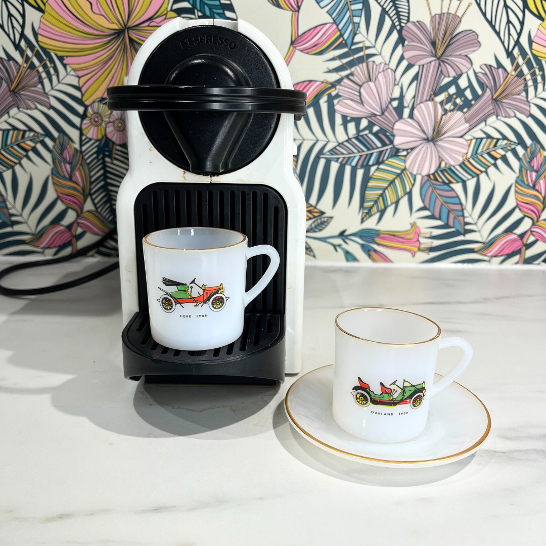 2 Vintage Cups Set 1