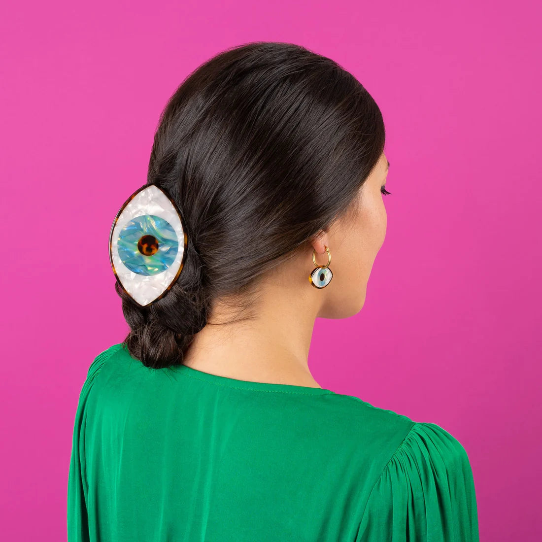 Blue eye earrings