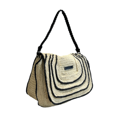 Sac tressé en rafia
