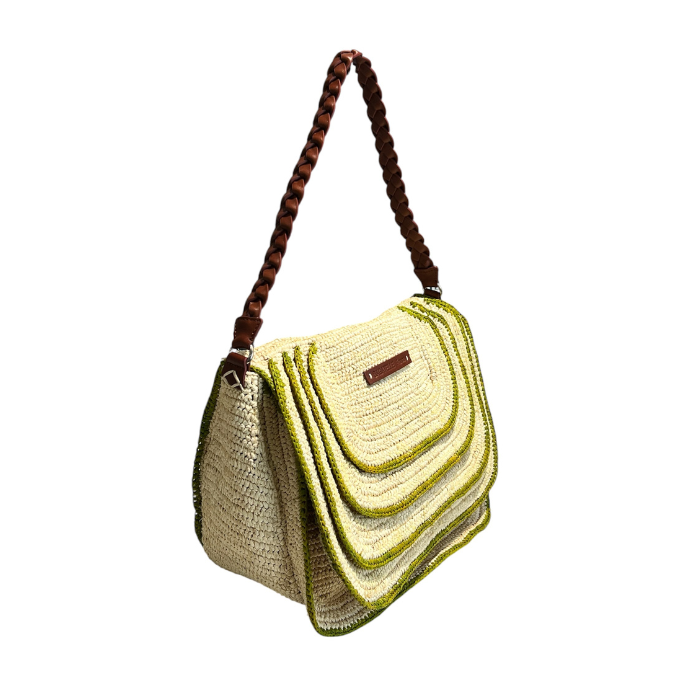 Sac tressé en rafia